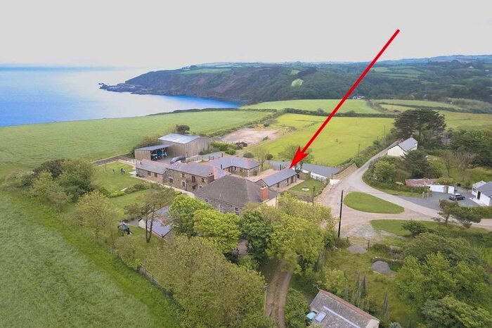 1 Bedroom Barn Conversion For Sale In Roskorwell, St. Keverne, Helston, TR12