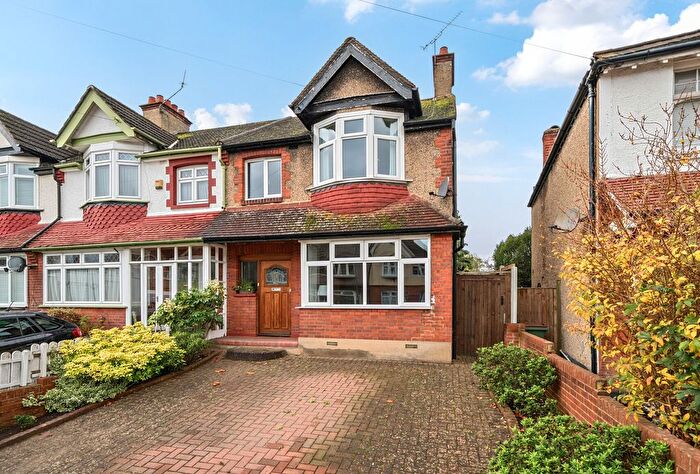 3 Bedroom End Terrace House For Sale In Milton Road, Wallington, SM6