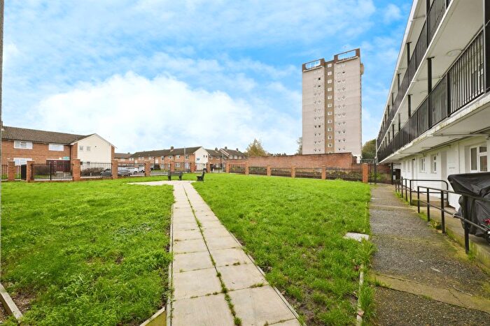 2 Bedroom Flat For Sale In The Hides, Harlow, CM20