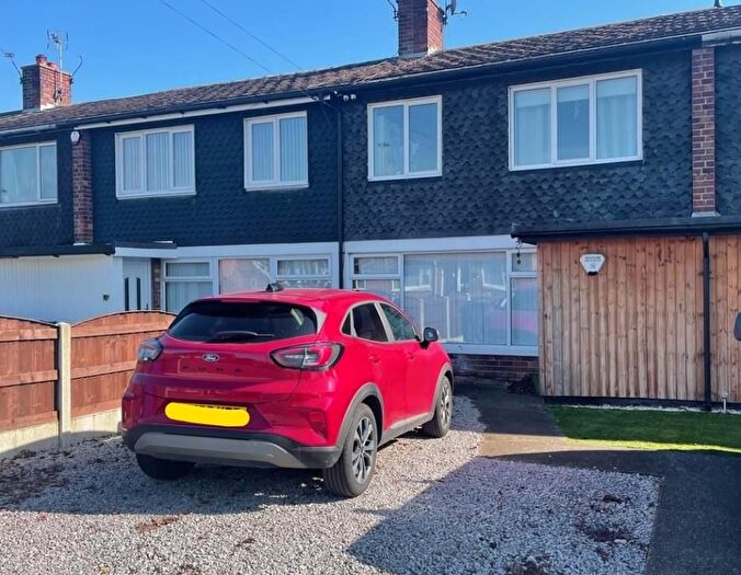 3 Bedroom Town House For Sale In D' Arcy Road, Selby, YO8