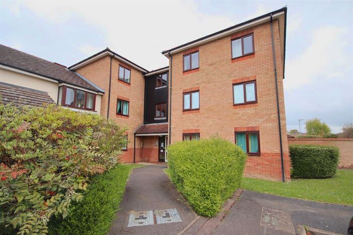 1 Bedroom Flat To Rent In Loris Court, Cherry Hinton, Cambridge, CB1