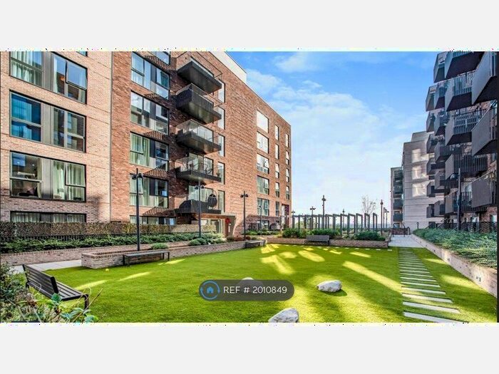 2 Bedroom Flat To Rent In Craft Court, Bexleyheath, DA6