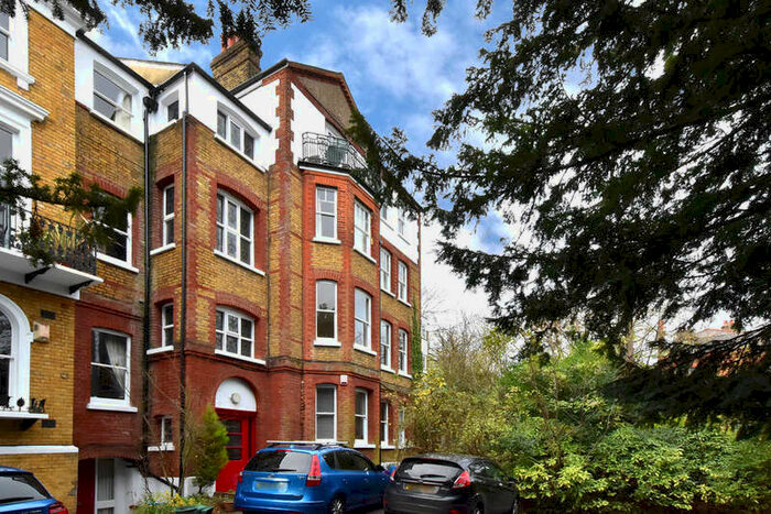 2 Bedroom Flat To Rent In London Road, Forest Hill, SE23