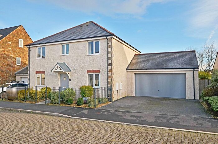 4 Bedroom Detached House For Sale In Penwethers Crescent, Truro, TR1