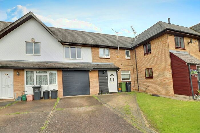 2 Bedroom Terraced House To Rent In Fairfax Avenue, Basildon, SS13