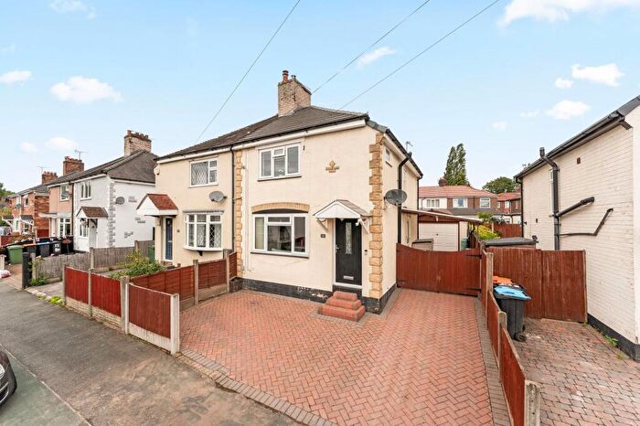 3 Bedroom Semi-Detached House For Sale In Superb Bedroom Semi-Detached Home With Off-Road Parking & Garage, CW8