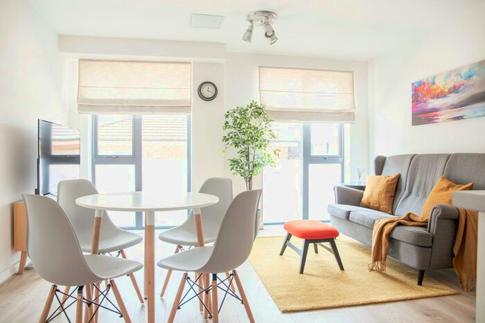 2 Bedroom Flat To Rent In Unit, Charterhouse Apartments, Eltringham Street, London, SW18