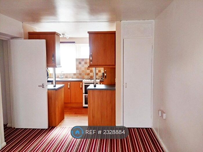1 Bedroom Flat To Rent In Ongar Way, Rainham, RM13