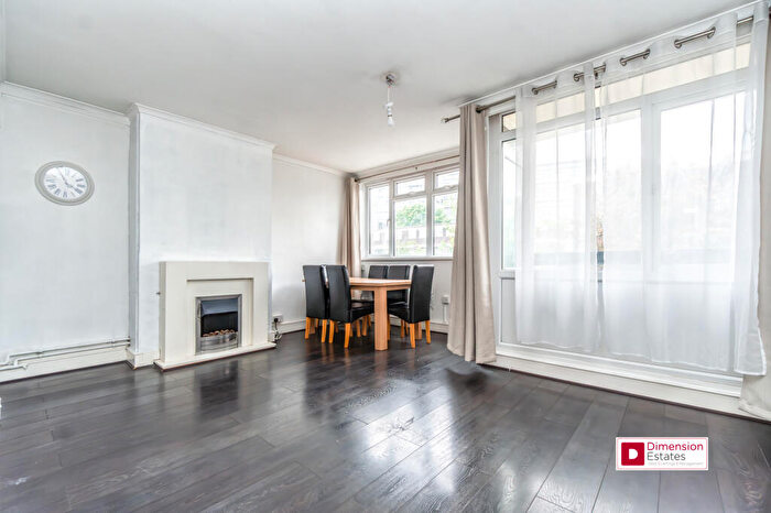 3 Bedroom Maisonette To Rent In Wick Road, Homerton, Hackney, E9