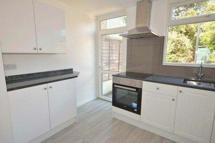 5 Bedroom Detached House To Rent In Malmesbury Park Road, Charminster, BH8