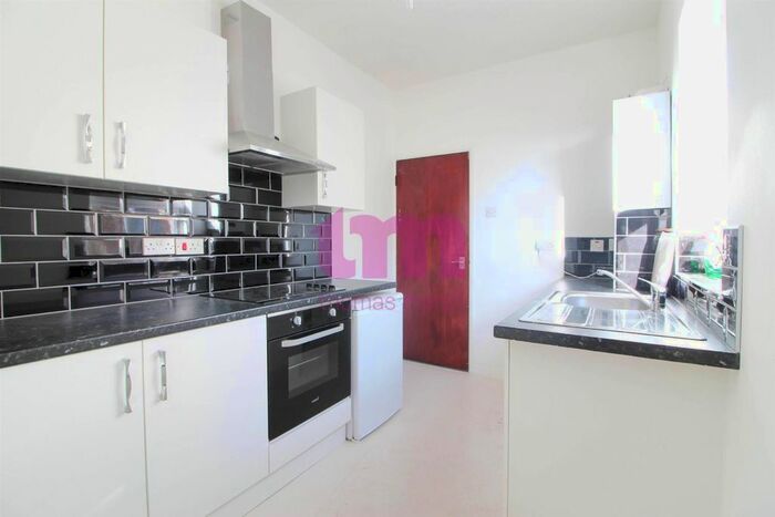 1 Bedroom Maisonette To Rent In Dock Road, Tilbury, RM18