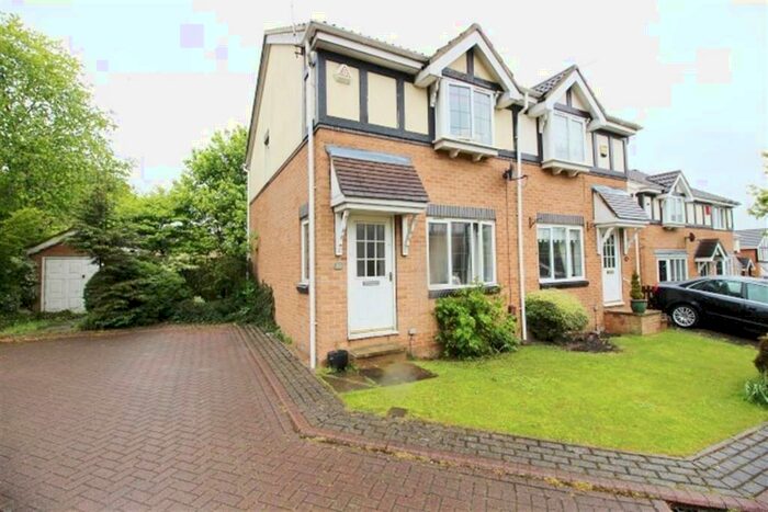 2 Bedroom Semi-Detached House To Rent In Earlswood Mead, Pudsey, LS28