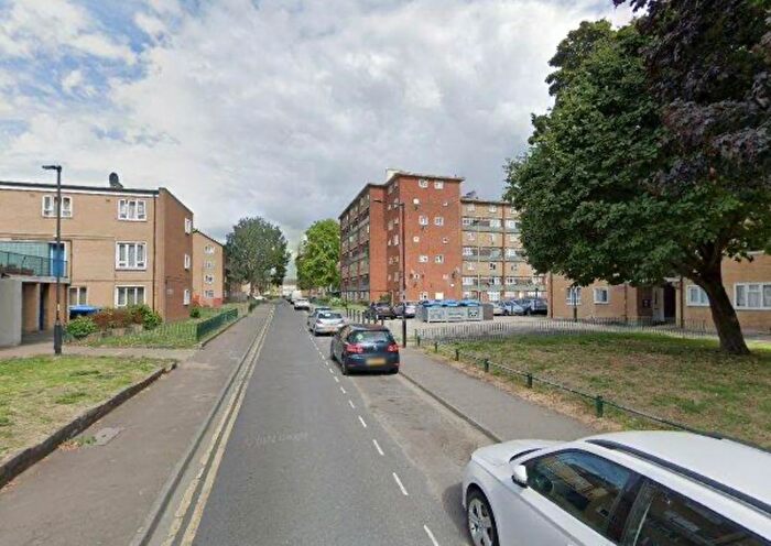 1 Bedroom Flat To Rent In Beaconsfield Road, London, N9