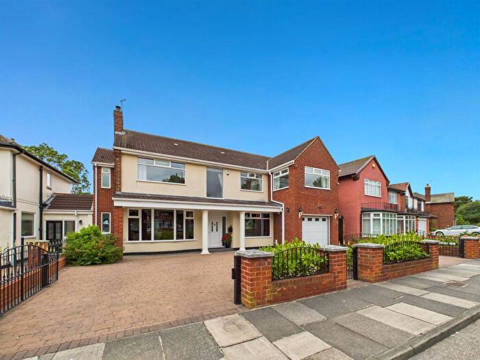 5 Bedroom Detached House For Sale In The Broadway, Tynemouth, NE30