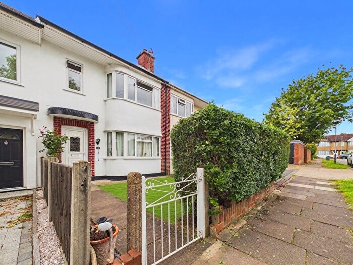 2 Bedroom Terraced House For Sale In Lynmouth Drive, Ruislip, HA4