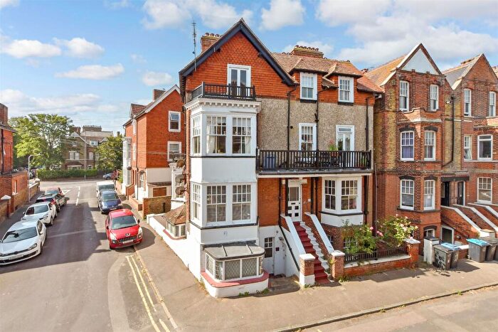 2 Bedroom Flat For Sale In Ethelred Road, Westgate-On-Sea, Kent, CT8