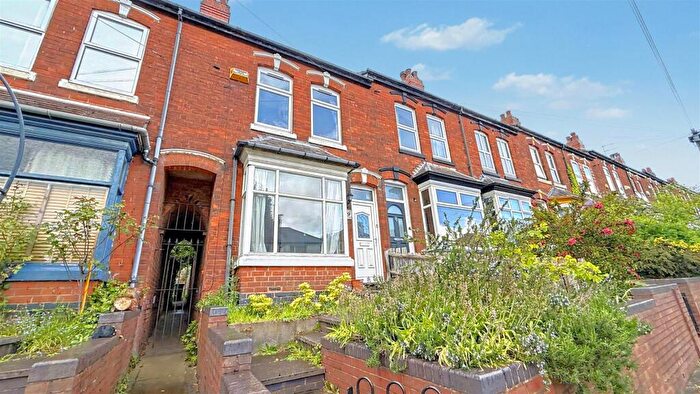 2 Bedroom End Of Terrace House For Sale In Warwards Lane, Selly Oak, Birmingham, B29