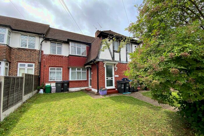 2 Bedroom Maisonette To Rent In Tudor Drive, Morden, SM4