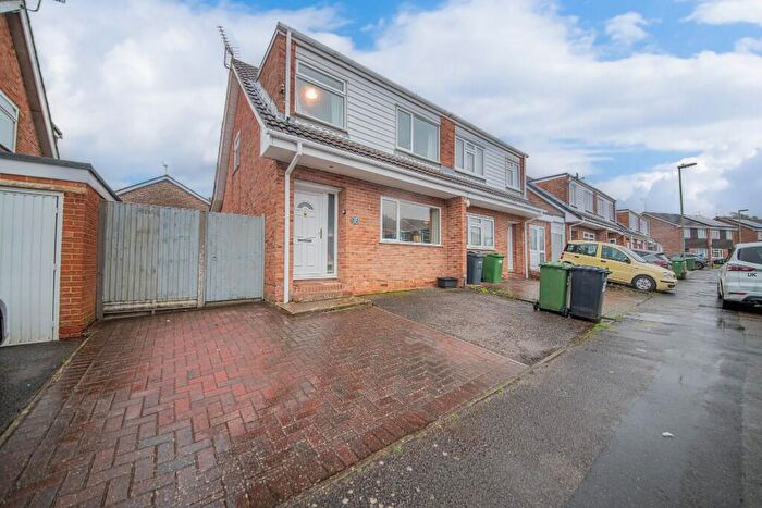 3 Bedroom Semi-Detached House For Sale In Itchen Avenue, Bishopstoke, Eastleigh, SO50