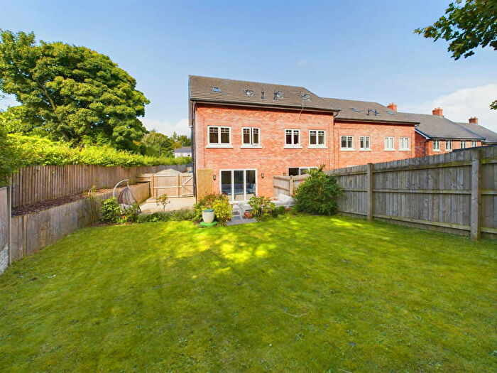 3 Bedroom Semi-Detached House For Sale In Lime Kiln Court, Gwernymynydd, CH7