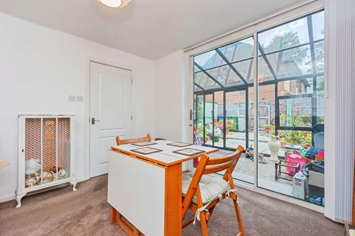 3 Bedroom End Terrace House For Sale In York Road, Sale, Greater Manchester, M33