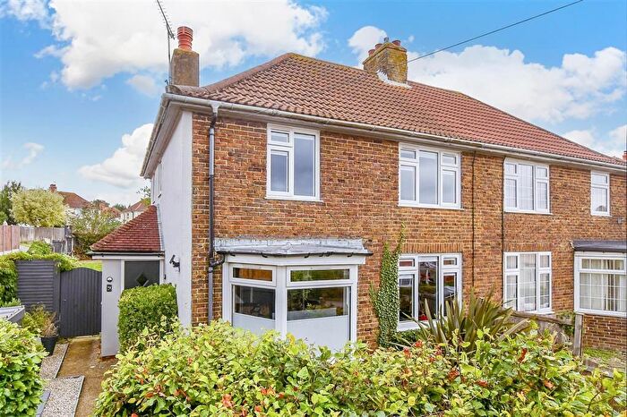 3 Bedroom Semi-Detached House For Sale In Burgess Road, Aylesham, Canterbury, Kent, CT3