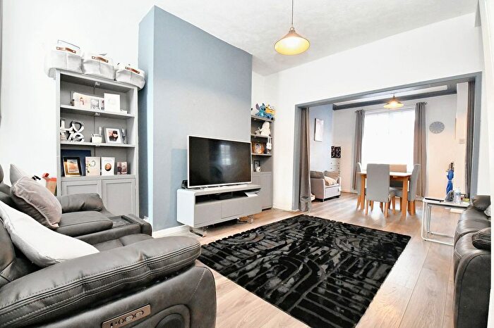 2 Bedroom Terraced House For Sale In Wychbury Street, Salford, M6