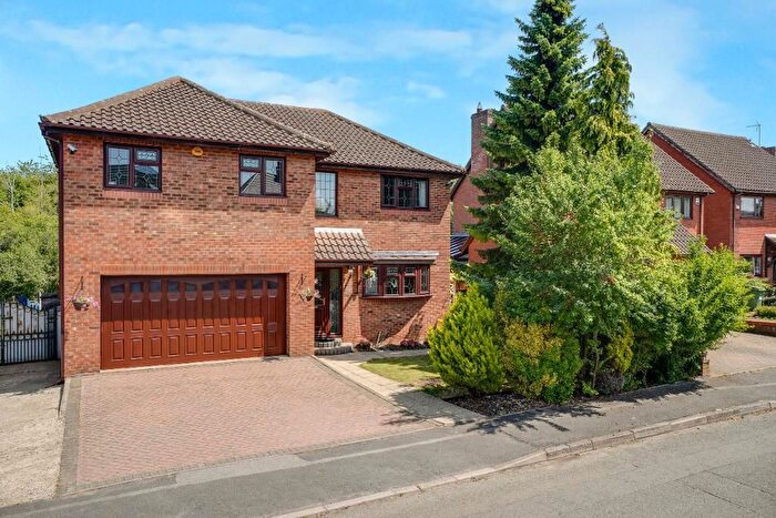 4 Bedroom Detached House For Sale In Simpson Road, Fenny Stratford, Milton Keynes, Buckinghamshire, MK1