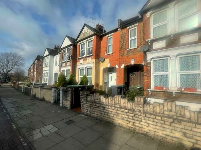 2 Bedroom Maisonette To Rent In Lansdowne Road, Tottenham, London, N17