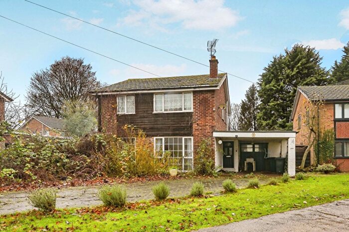 4 Bedroom Detached House For Sale In Colwick Park Close, Colwick, Nottingham, Nottinghamshire, NG4