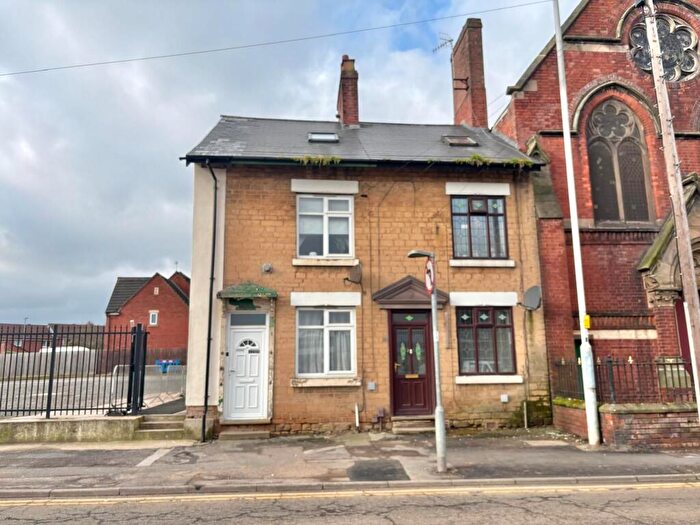 3 Bedroom Semi Detached House For Sale In Portland Road, Hucknall, Hucknall, Nottingham, NG15