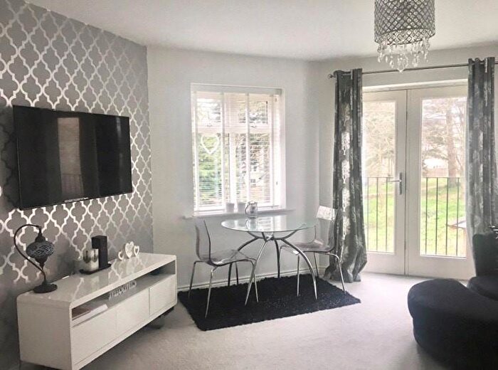 2 Bedroom Apartment To Rent In Apartment Woolley House, S10