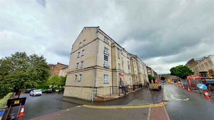 2 Bedroom Flat To Rent In Annandale Street, Edinburgh, EH7