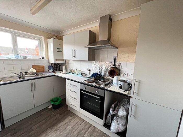 2 Bedroom Flat To Rent In Frances Street, Scunthorpe, DN15