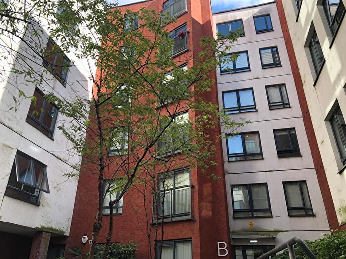 2 Bedroom Apartment To Rent In The Citadel, Northern Quarter, M4