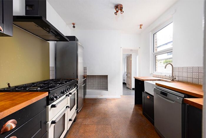3 Bedroom Terraced House For Sale In Palmyra Road, Bedminster, BS3