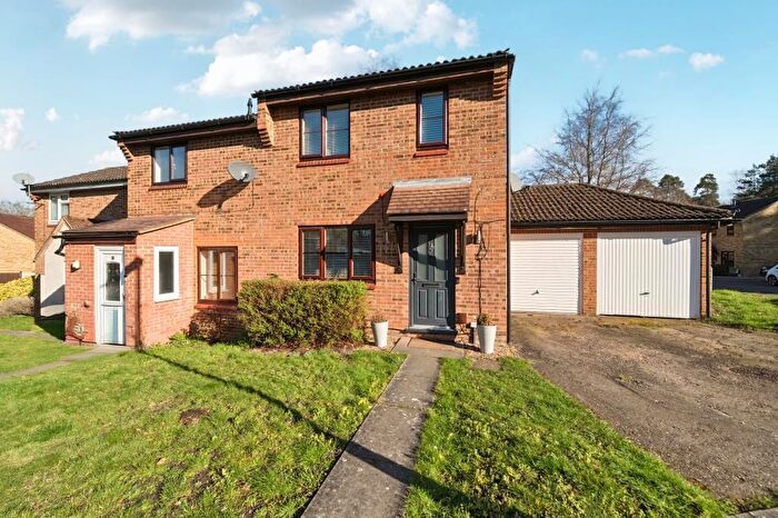 3 Bedroom End Terrace House For Sale In Froxfield Down, Bracknell, RG12