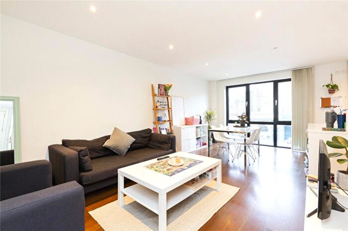 2 Bedroom Apartment To Rent In Liverpool Road, Barnsbury, London, N1