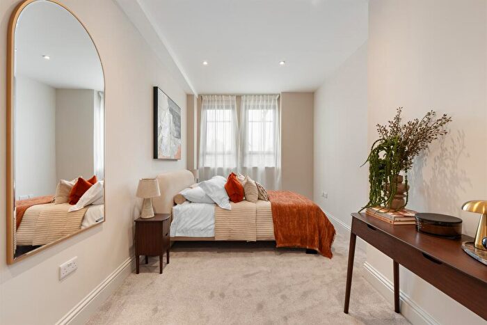 1 Bedroom Apartment For Sale In Upper Market Street, Eastleigh, SO50