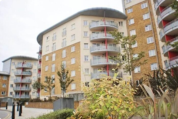 2 Bedroom Flat For Sale In Pancras Way, London, E3