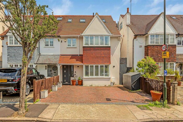 5 Bedroom Property To Rent In Rothesay Avenue, Richmond, TW10