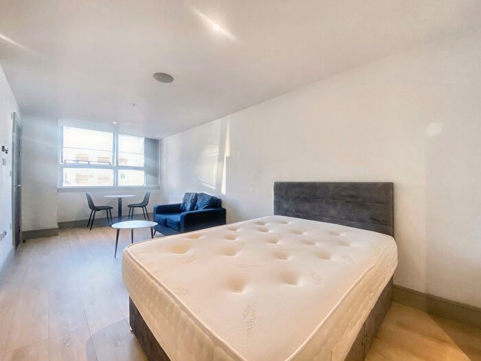 Studio To Rent In Mercantile House, Uxbridge, Greater London, UB8