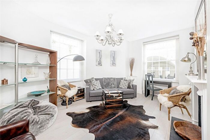 1 Bedroom Flat To Rent In St Georges Square, London, SW1V