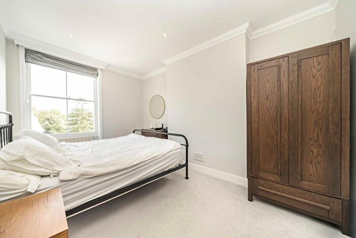2 Bedroom Flat To Rent In Belmont Grove, Lewisham, SE13