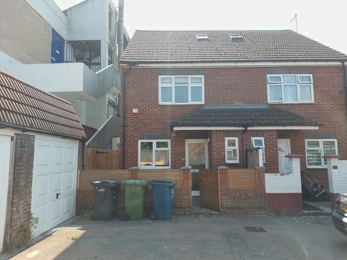 3 Bedroom Semi-Detached House To Rent In Handel Way, Edgware, HA8