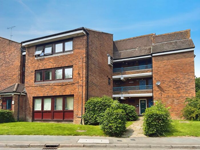 Studio For Sale In Dobson Road, Crawley, RH11