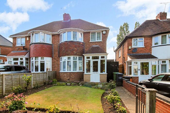 3 Bedroom Semi-Detached House For Sale In Watwood Road, Shirley, Solihull, B90