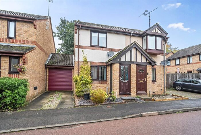 2 Bedroom Semi-Detached House For Sale In Merryfield, Chineham, Basingstoke, RG24
