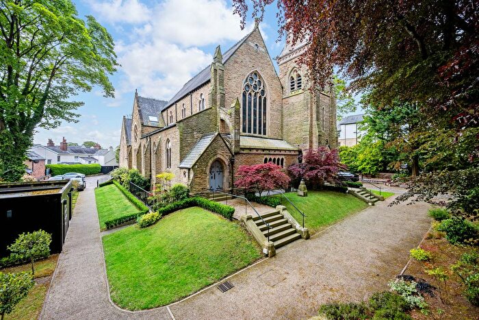 3 Bedroom Flat For Sale In Delamer Road, Altrincham, WA14