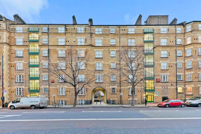 2 Bedroom Flat To Rent In Tooley Street, London, SE1